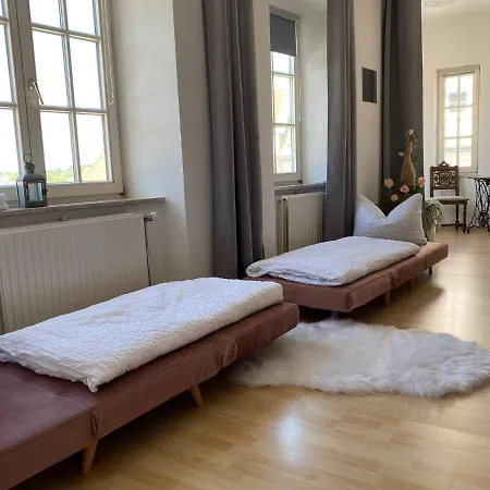 Hotel In - Schlafen Prinzessinnen In Kemptens Schlosschen *